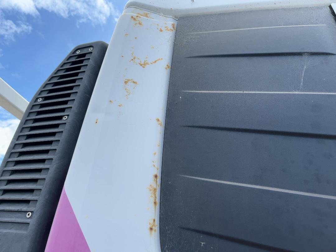 Photo '36' of UD Trucks MK11250 Gas Bottle Truck Photo '36' of UD Trucks MK11250 Gas Bottle Truck