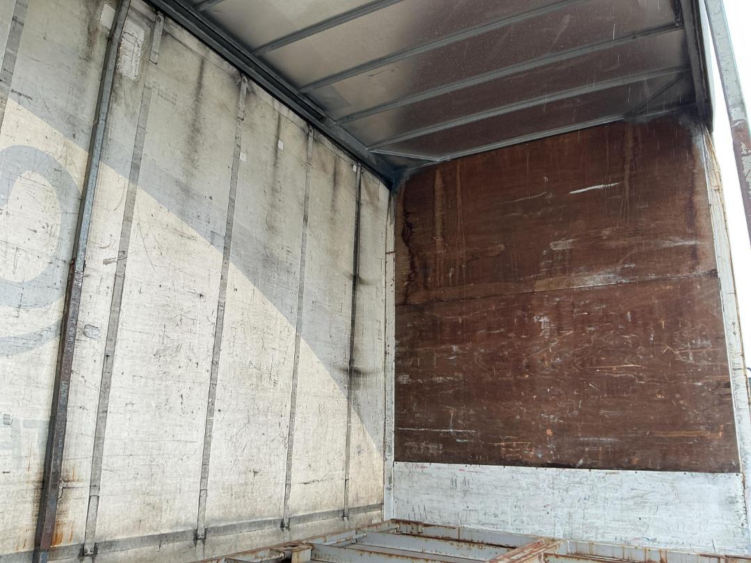 Photo '13' of UD Trucks PK17280 Curtainsider Photo '13' of UD Trucks PK17280 Curtainsider