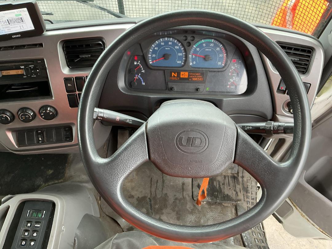 Photo '17' of UD Trucks PK17280 Curtainsider Photo '17' of UD Trucks PK17280 Curtainsider