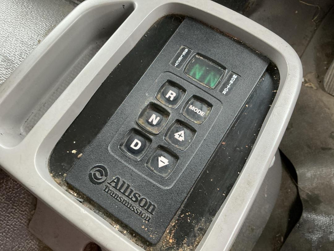 Photo '18' of UD Trucks PK17280 Curtainsider Photo '18' of UD Trucks PK17280 Curtainsider