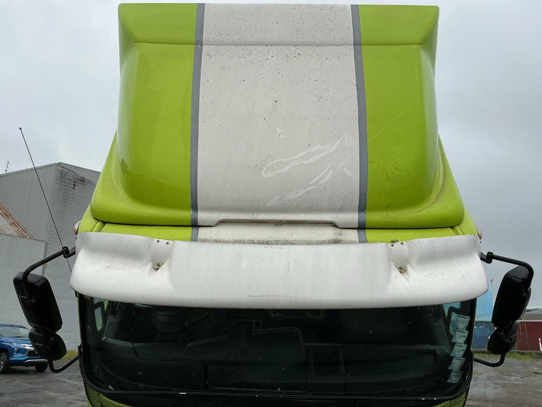 Photo '33' of UD Trucks PK17280 Curtainsider Photo '33' of UD Trucks PK17280 Curtainsider