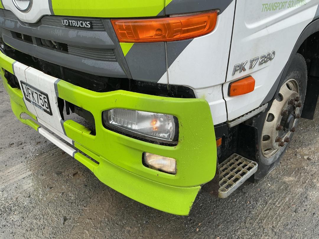 Photo '41' of UD Trucks PK17280 Curtainsider Photo '41' of UD Trucks PK17280 Curtainsider