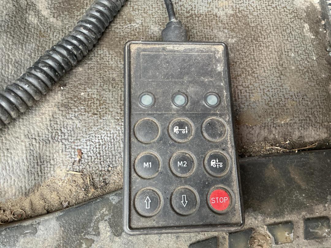 Photo '48' of UD Trucks PK17280 Curtainsider Photo '48' of UD Trucks PK17280 Curtainsider