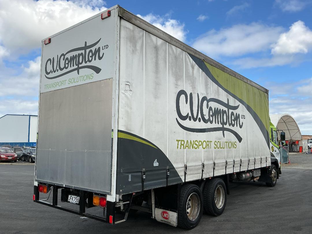 Photo '4' of UD Trucks PK17280 Curtainsider