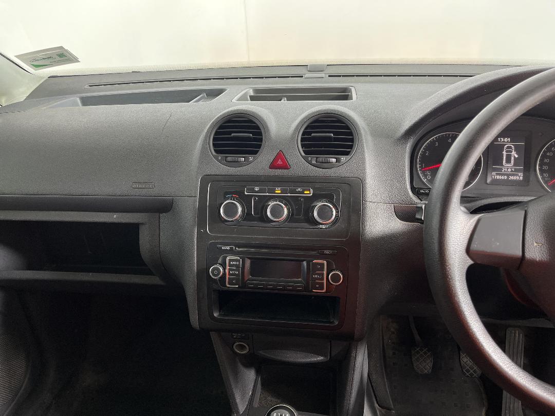 Photo '18' of Volkswagen Caddy