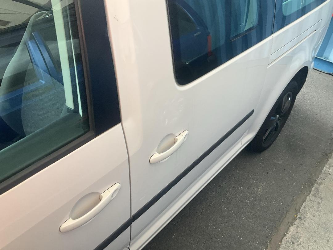 Photo '10' of Volkswagen Caddy Maxi Life Photo '10' of Volkswagen Caddy Maxi Life