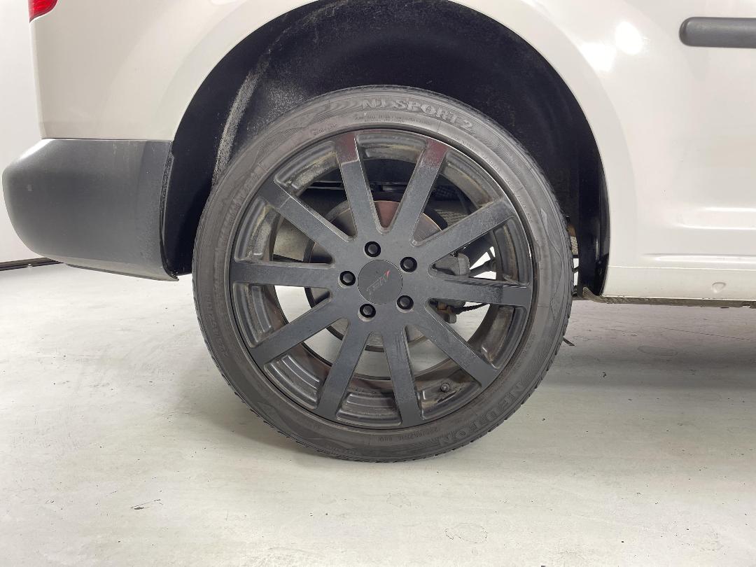 Photo '12' of Volkswagen Caddy