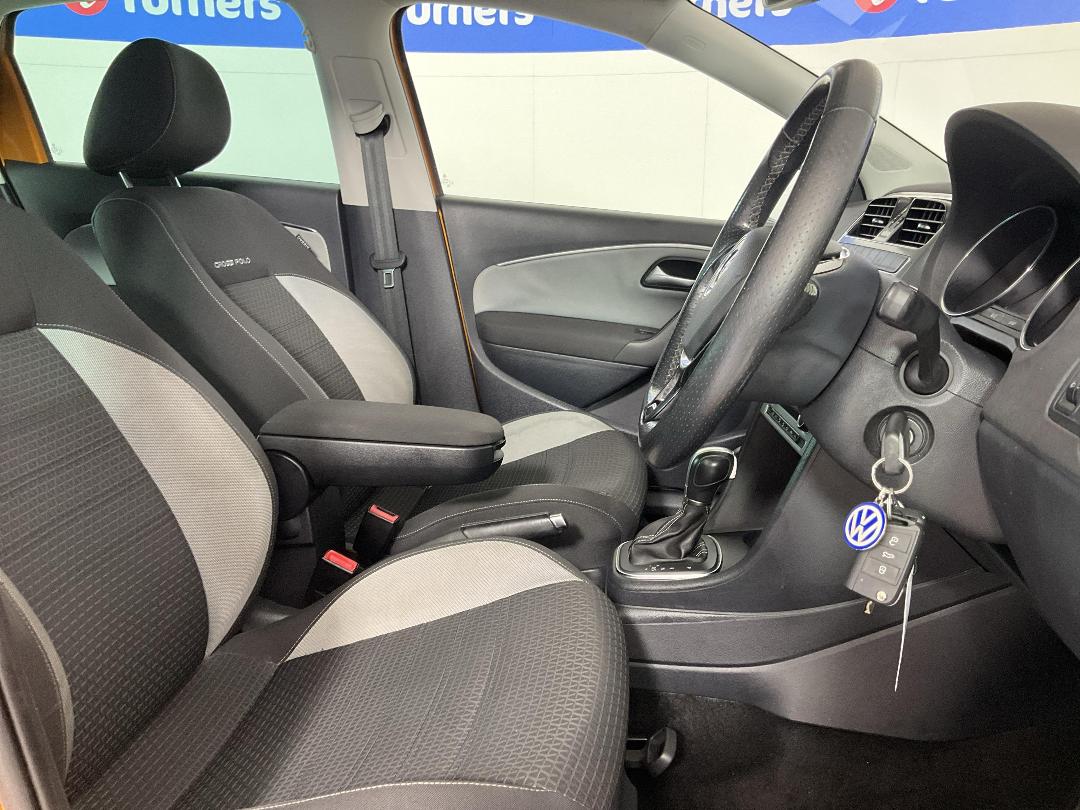 Photo '16' of Volkswagen Cross Polo Photo '16' of Volkswagen Cross Polo