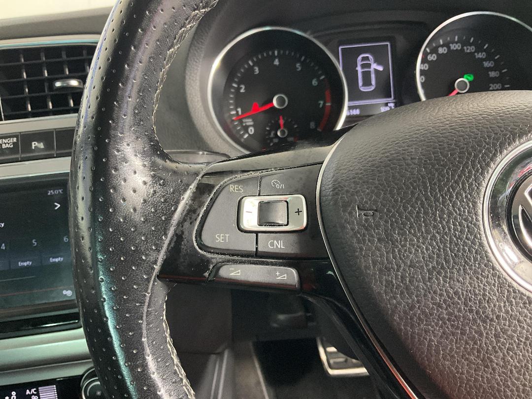 Photo '26' of Volkswagen Cross Polo Photo '26' of Volkswagen Cross Polo