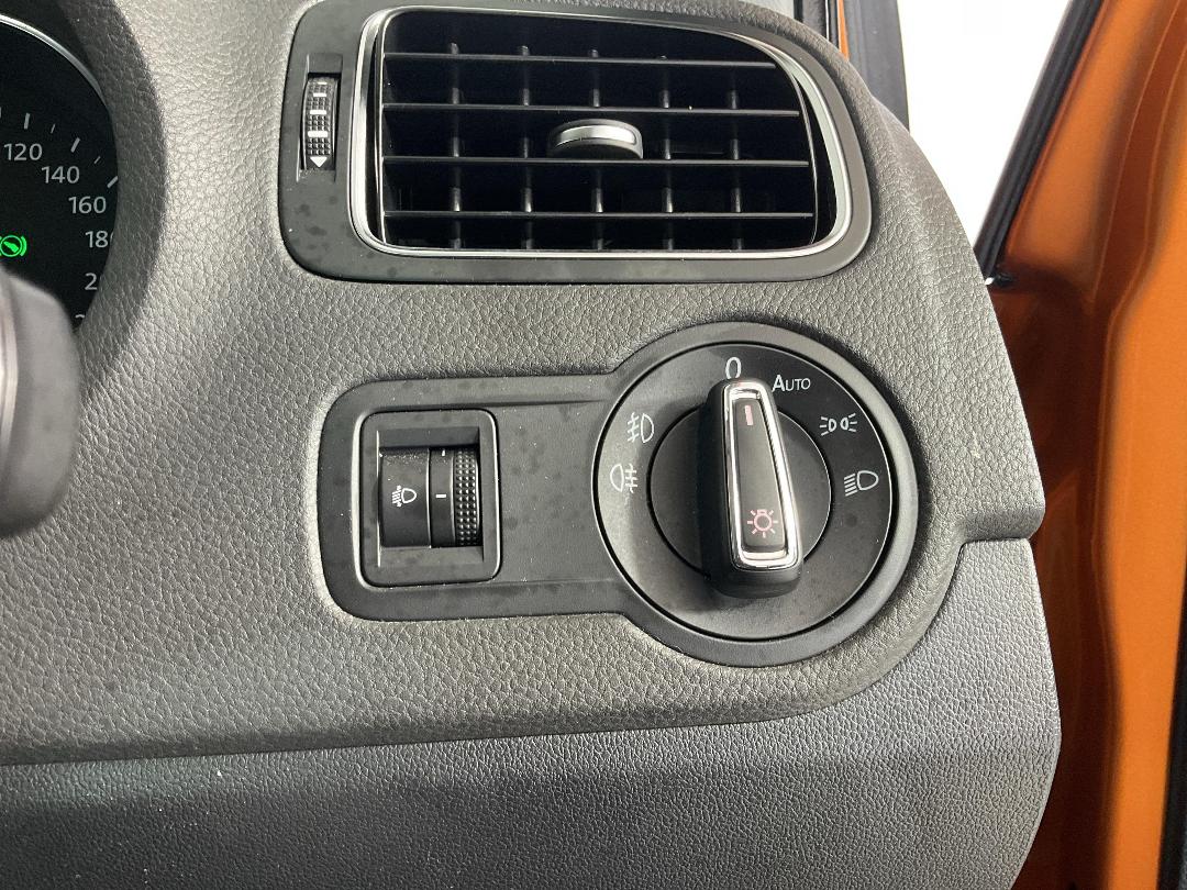 Photo '28' of Volkswagen Cross Polo Photo '28' of Volkswagen Cross Polo