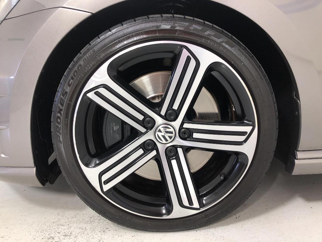 Photo '10' of Volkswagen Golf Photo '10' of Volkswagen Golf