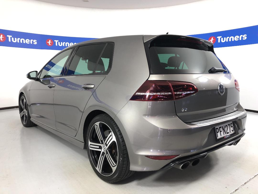 Photo '5' of Volkswagen Golf Photo '5' of Volkswagen Golf