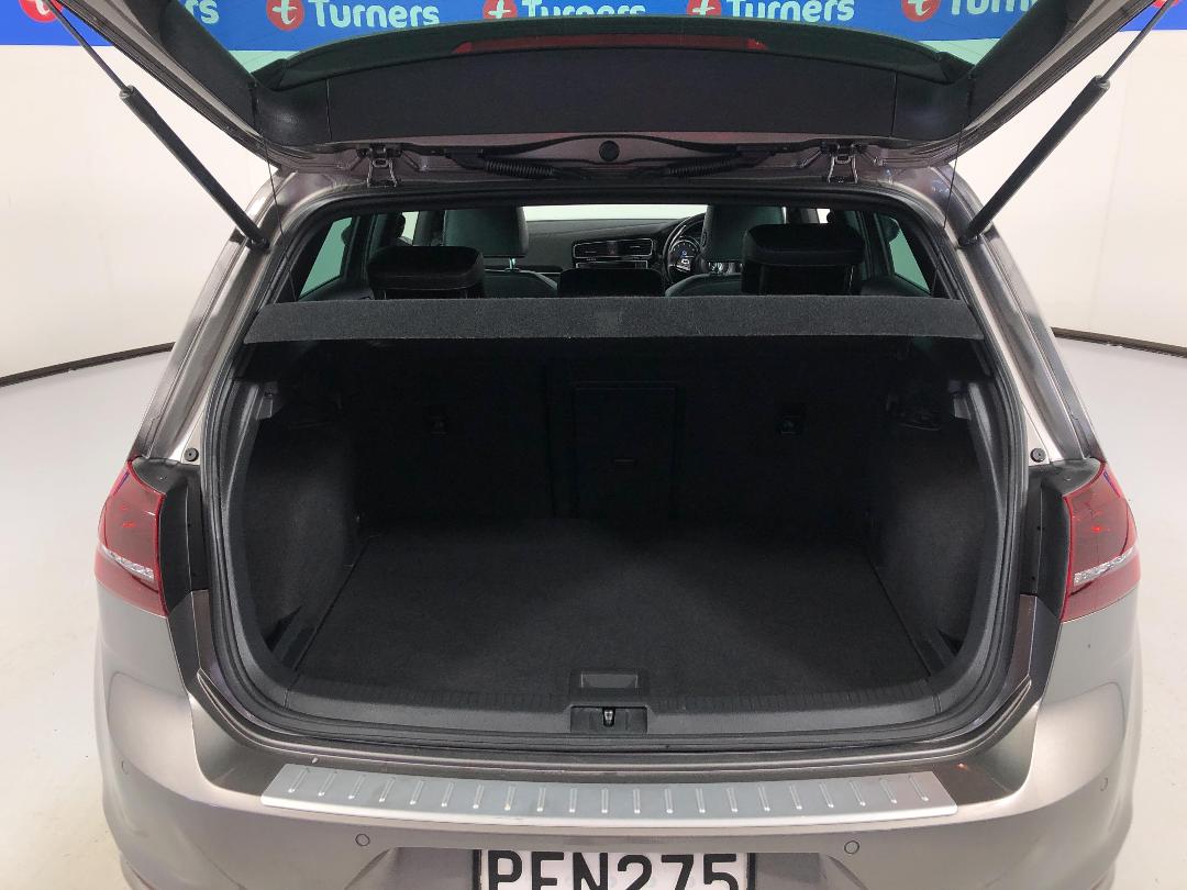 Photo '14' of Volkswagen Golf Photo '14' of Volkswagen Golf