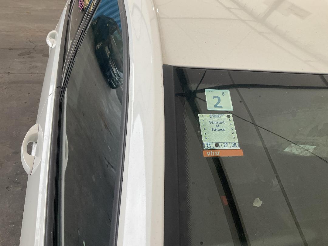 Photo '7' of Volkswagen Golf R Photo '7' of Volkswagen Golf R