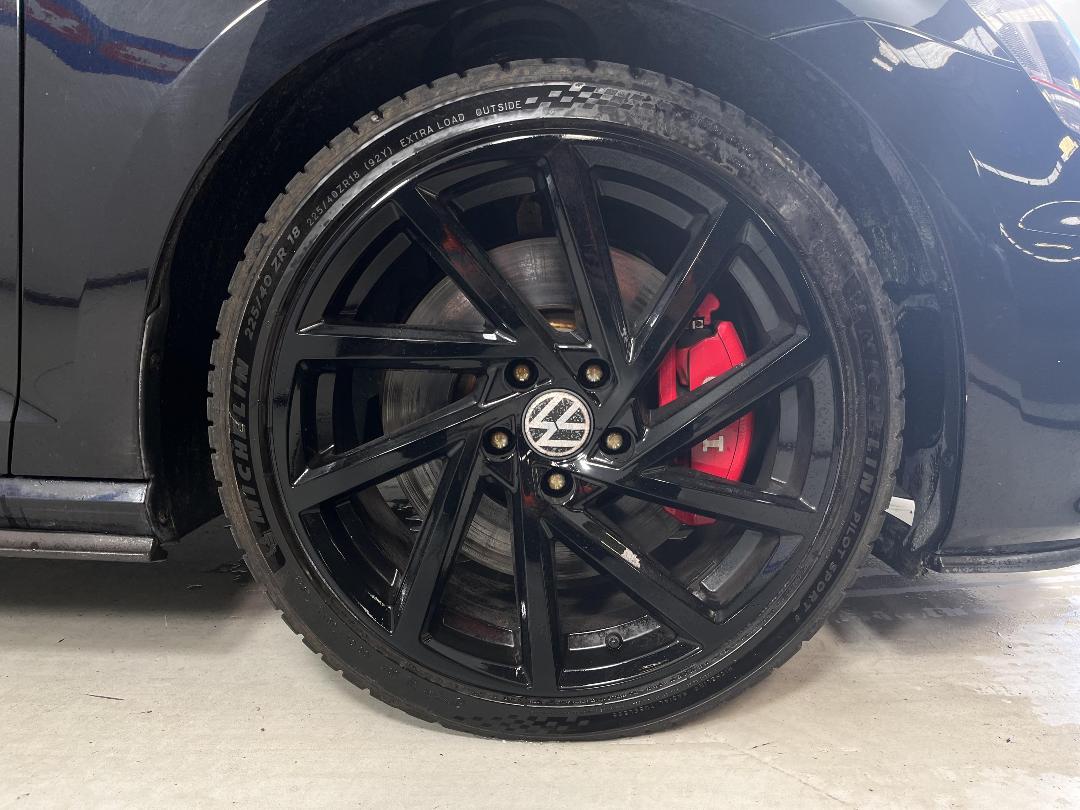 Photo '9' of Volkswagen Golf Photo '9' of Volkswagen Golf