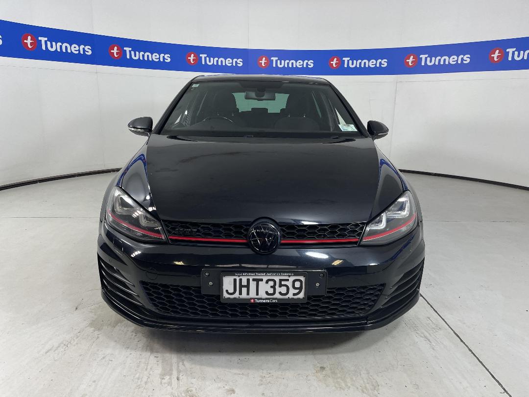 Photo '2' of Volkswagen Golf Photo '2' of Volkswagen Golf