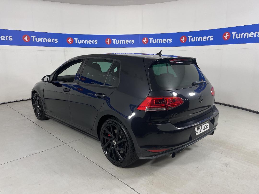 Photo '5' of Volkswagen Golf Photo '5' of Volkswagen Golf