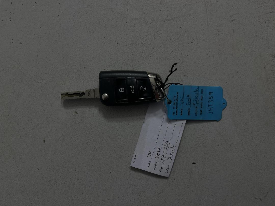 Photo '22' of Volkswagen Golf Photo '22' of Volkswagen Golf