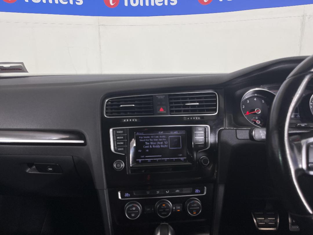 Photo '18' of Volkswagen Golf Photo '18' of Volkswagen Golf