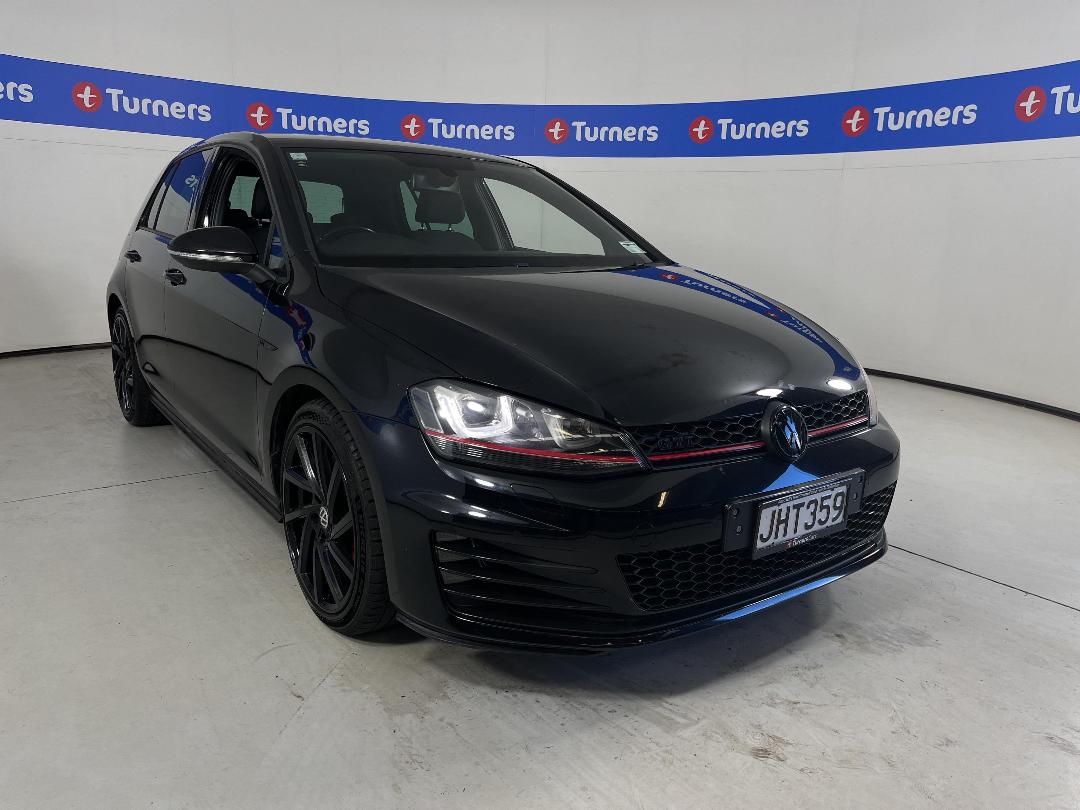 Photo '24' of Volkswagen Golf Photo '24' of Volkswagen Golf