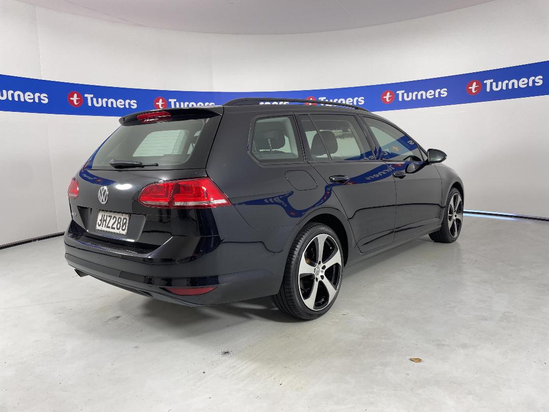 Photo '7' of Volkswagen Golf Photo '7' of Volkswagen Golf