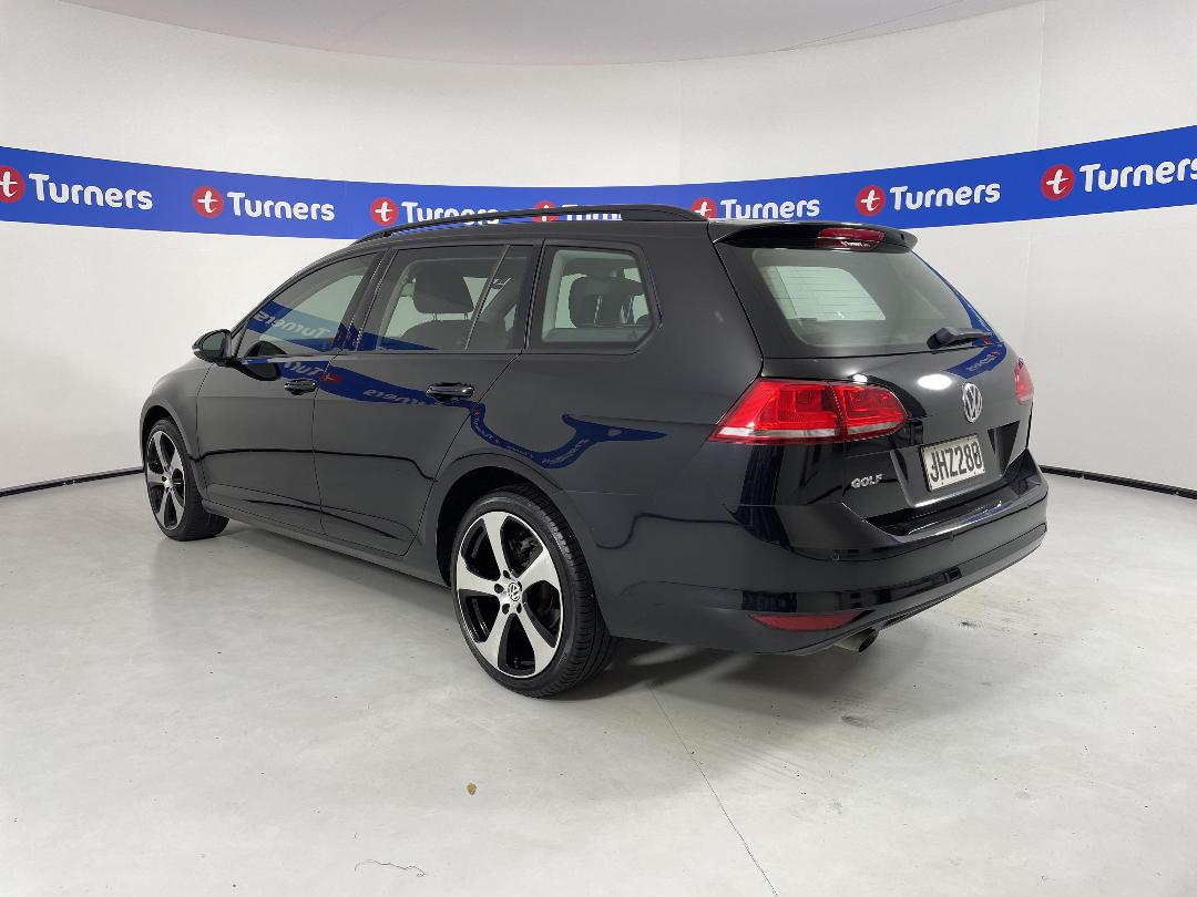 Photo '5' of Volkswagen Golf Photo '5' of Volkswagen Golf