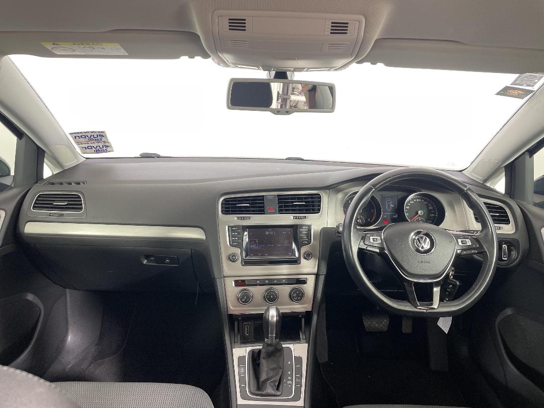 Photo '17' of Volkswagen Golf Photo '17' of Volkswagen Golf