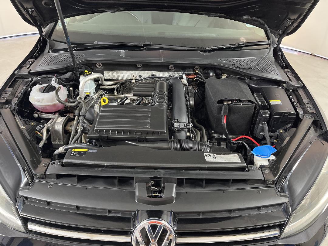 Photo '13' of Volkswagen Golf Photo '13' of Volkswagen Golf