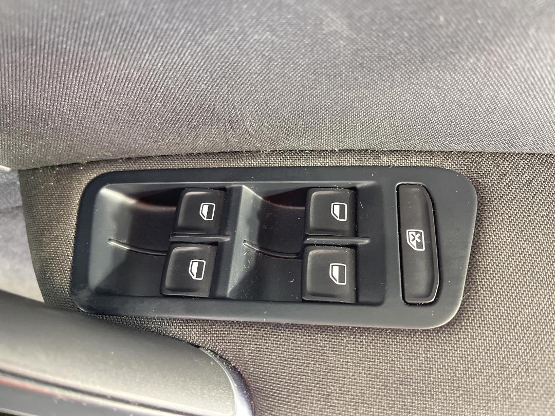 Photo '23' of Volkswagen Golf Photo '23' of Volkswagen Golf