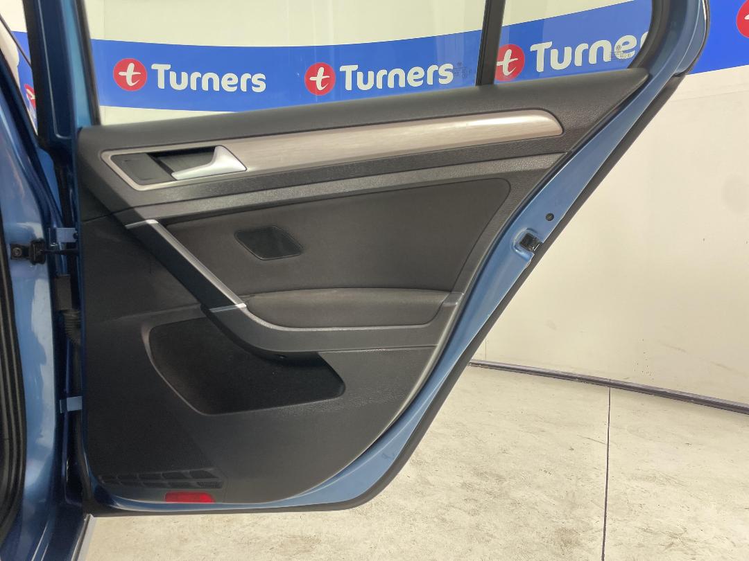 Photo '19' of Volkswagen Golf