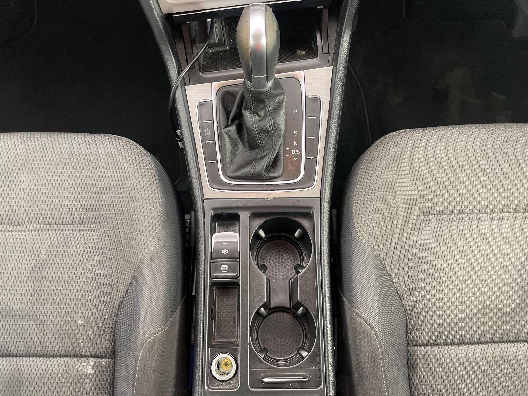 Photo '18' of Volkswagen Golf