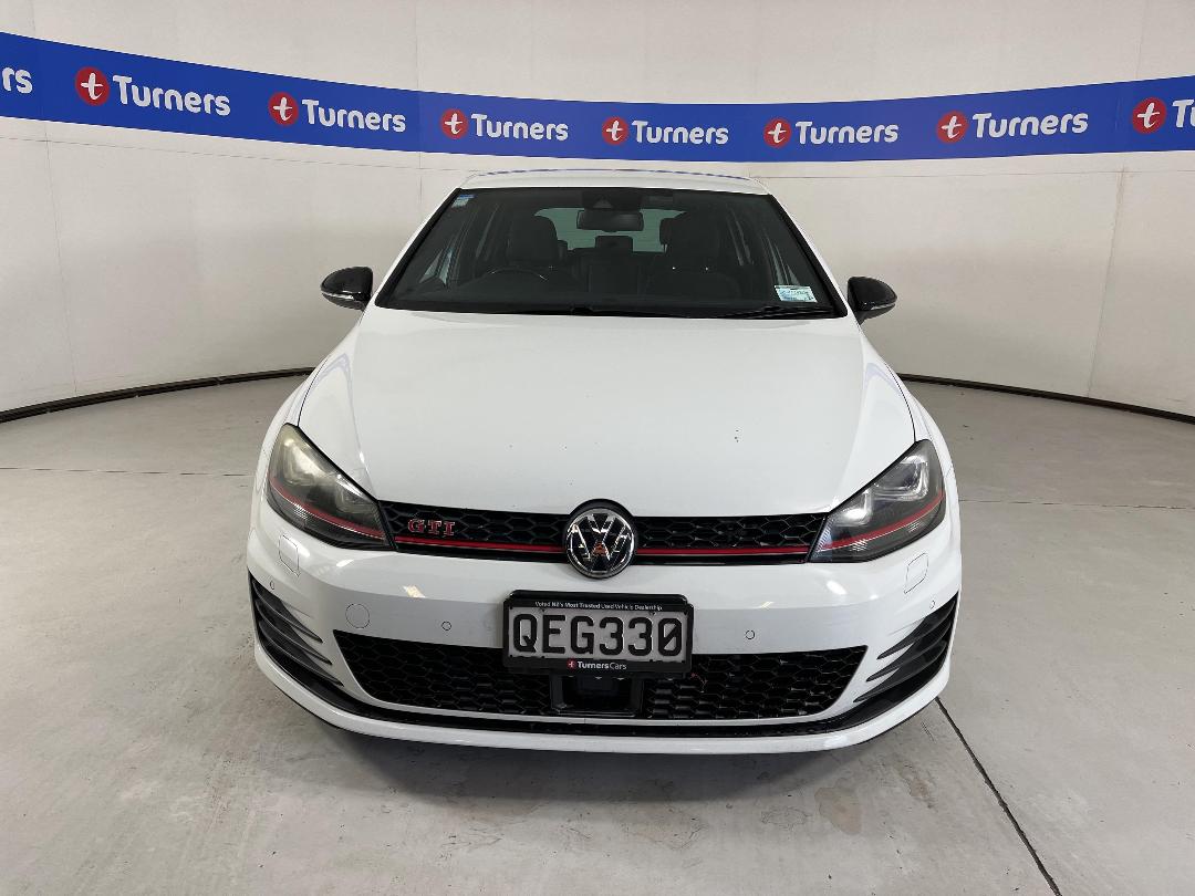 Photo '2' of Volkswagen Golf Photo '2' of Volkswagen Golf