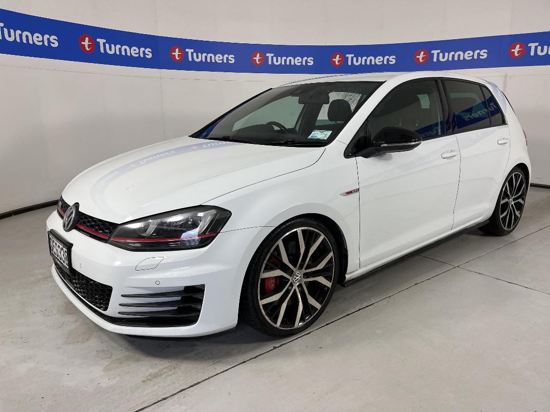 Photo '4' of Volkswagen Golf Photo '4' of Volkswagen Golf