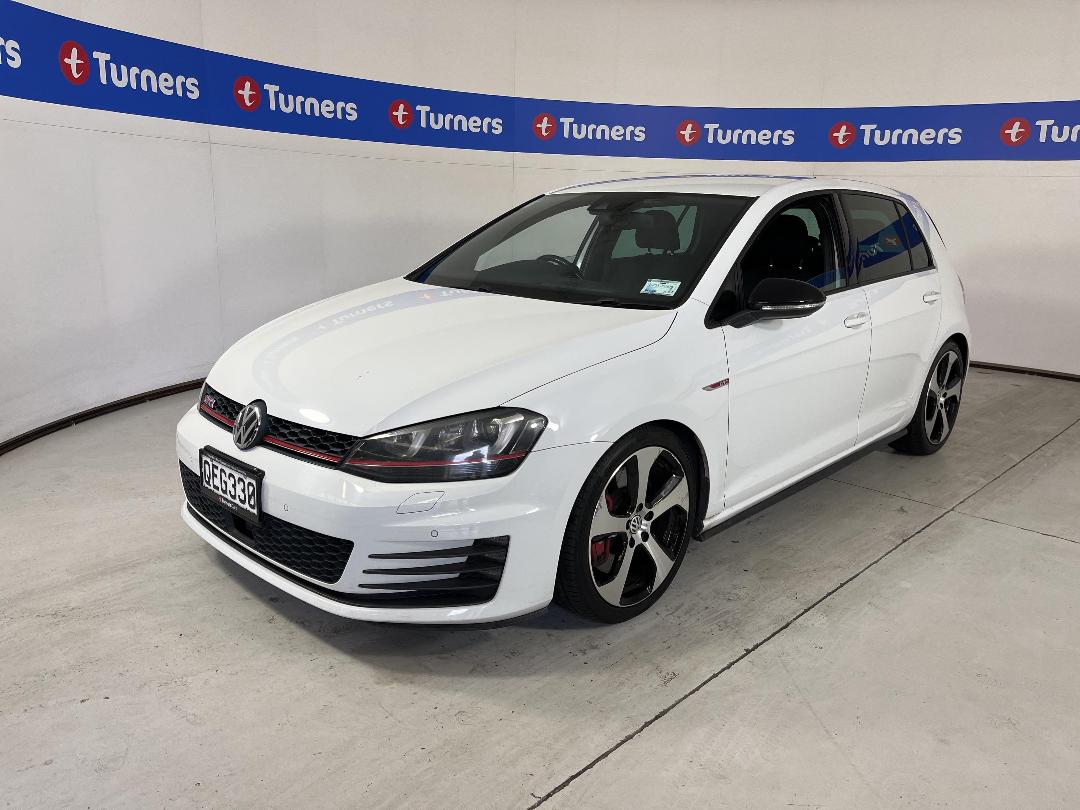 Photo '4' of Volkswagen Golf