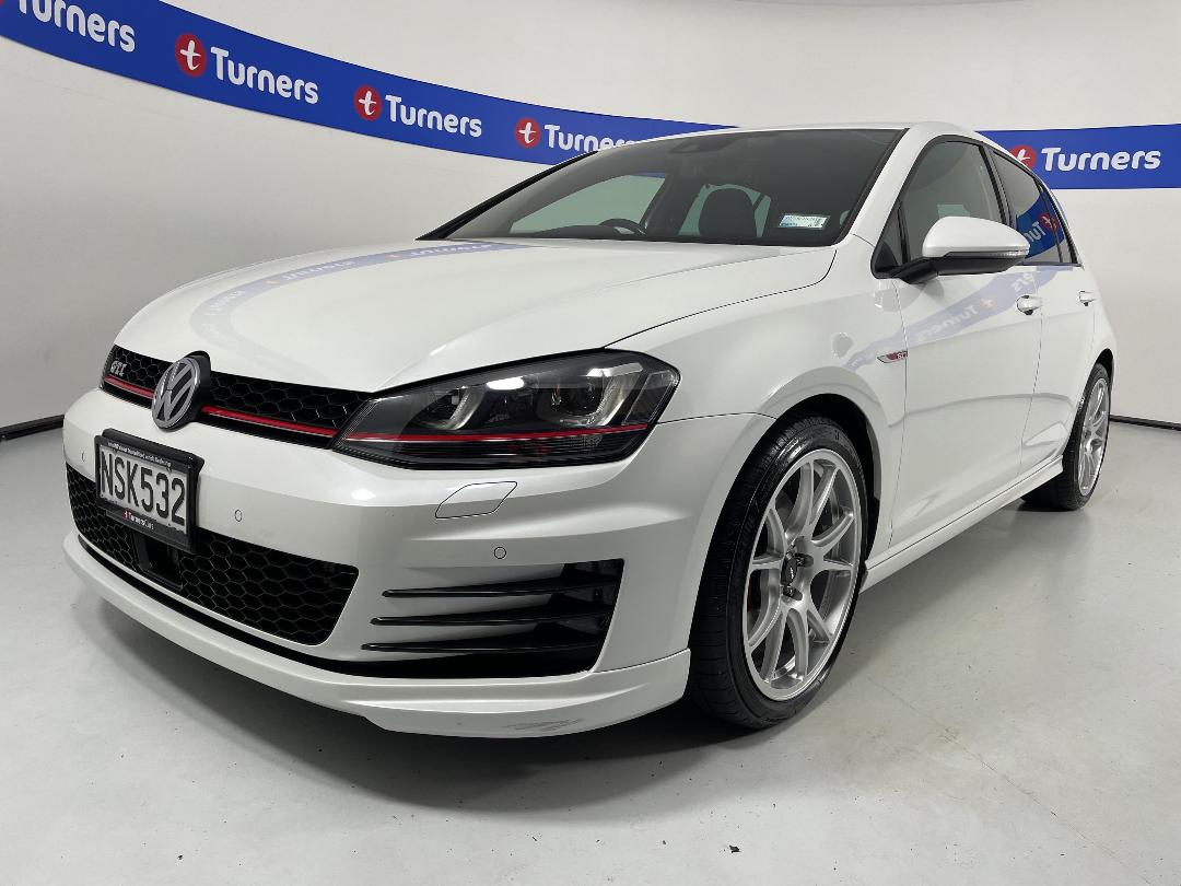 Photo '4' of Volkswagen Golf