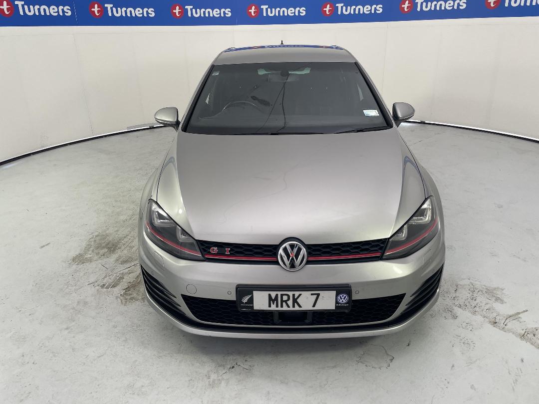 Photo '2' of Volkswagen Golf Photo '2' of Volkswagen Golf