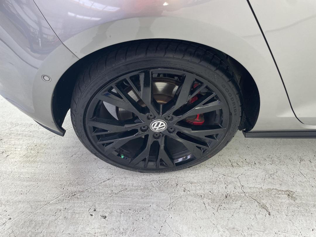 Photo '12' of Volkswagen Golf Photo '12' of Volkswagen Golf