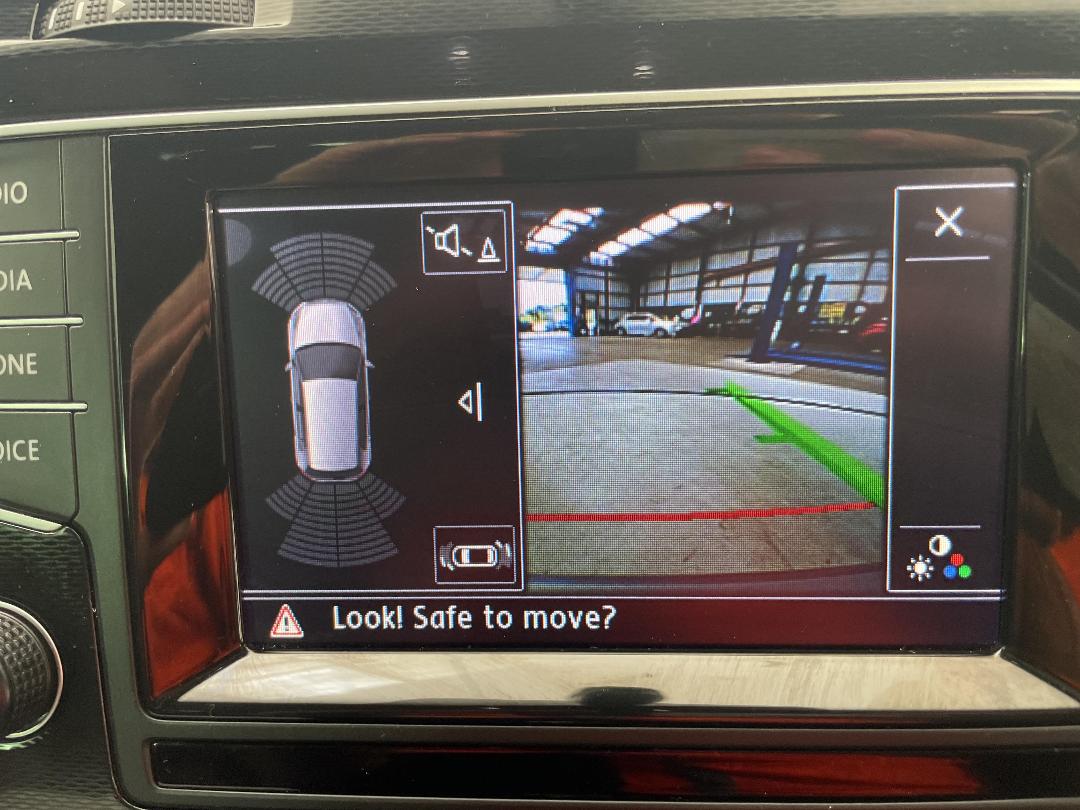 Photo '23' of Volkswagen Golf Photo '23' of Volkswagen Golf