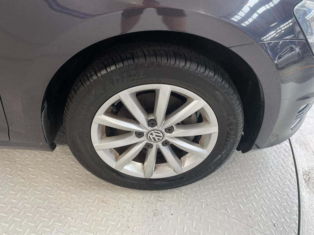 Photo '9' of Volkswagen Golf