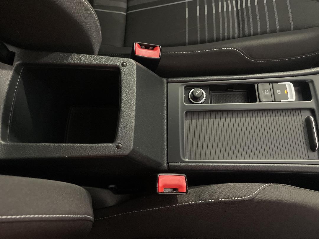 Photo '33' of Volkswagen Golf