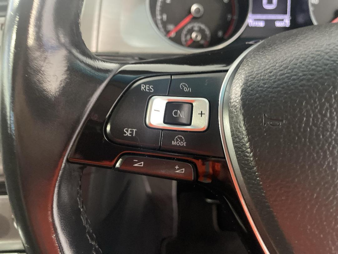 Photo '26' of Volkswagen Golf