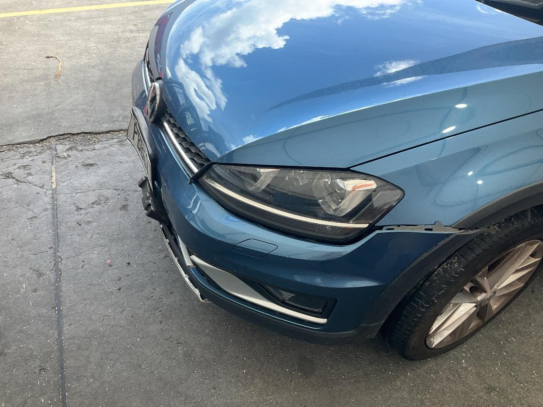 Photo '7' of Volkswagen Golf Photo '7' of Volkswagen Golf