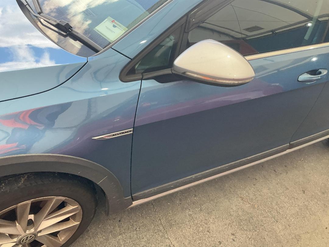 Photo '8' of Volkswagen Golf Photo '8' of Volkswagen Golf