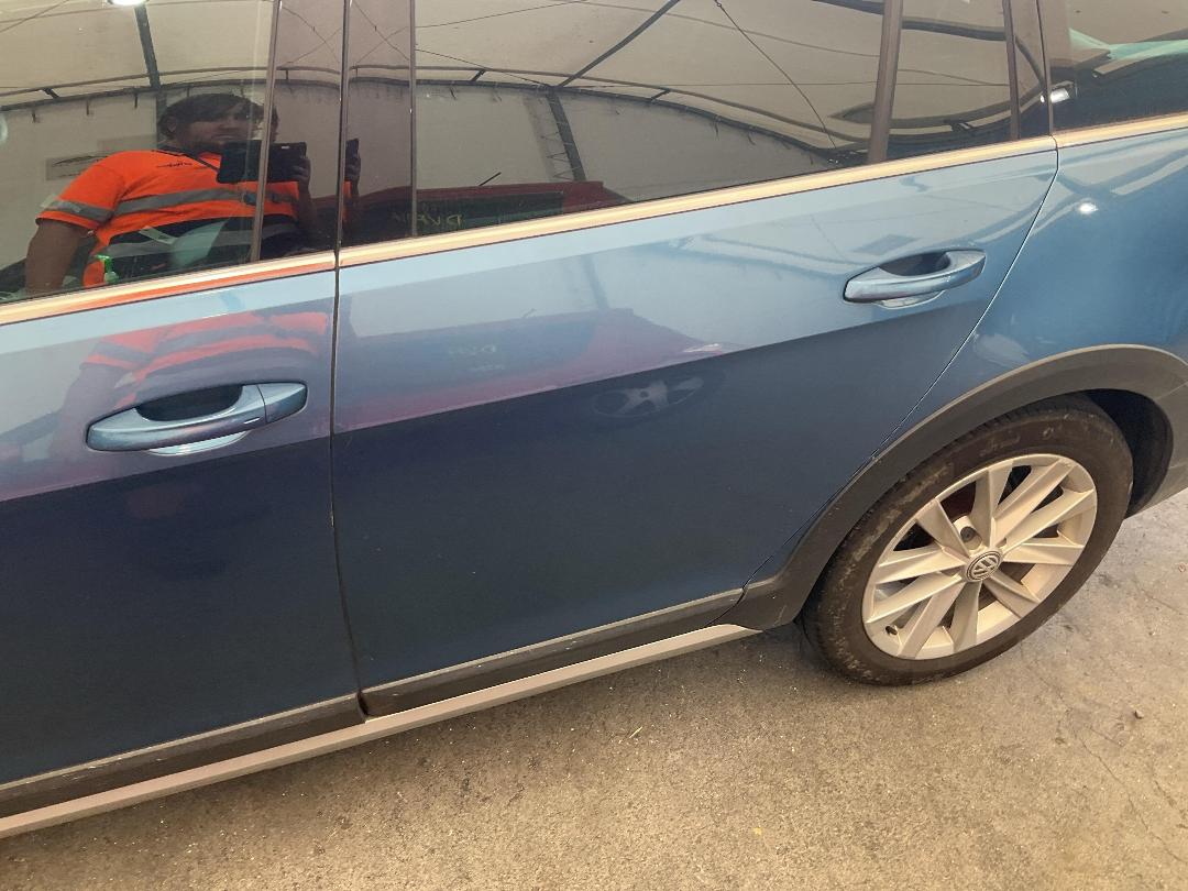 Photo '9' of Volkswagen Golf Photo '9' of Volkswagen Golf