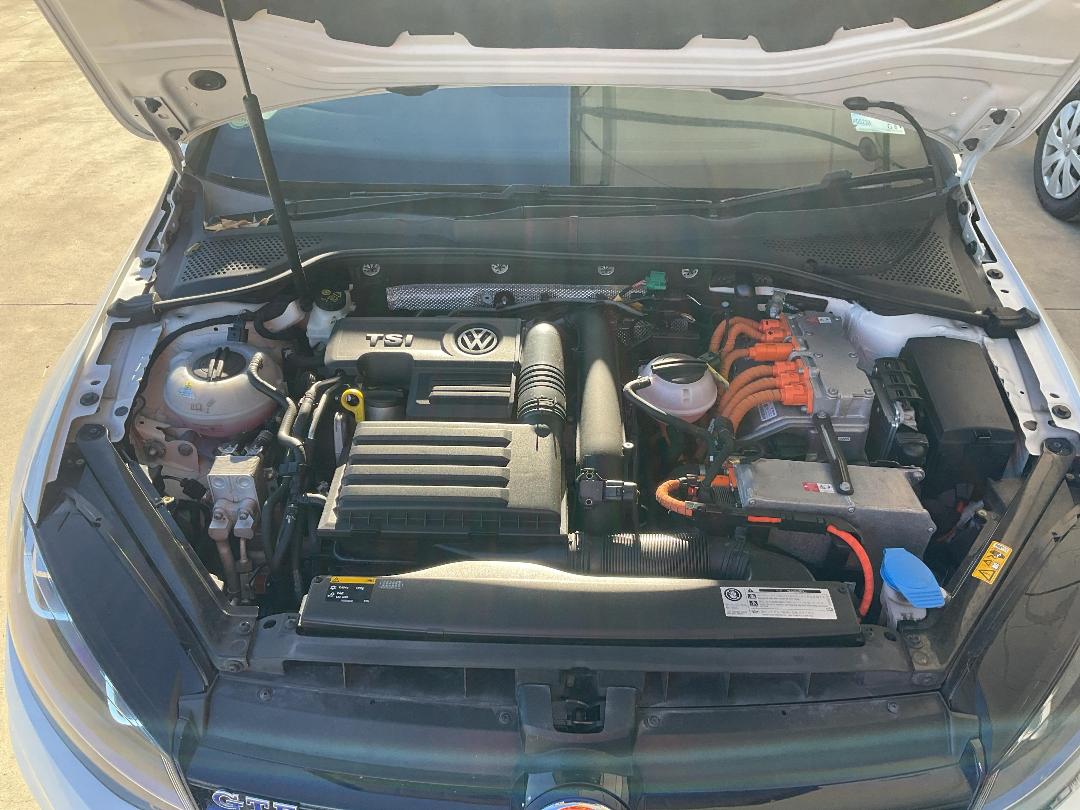 Photo '15' of Volkswagen Golf