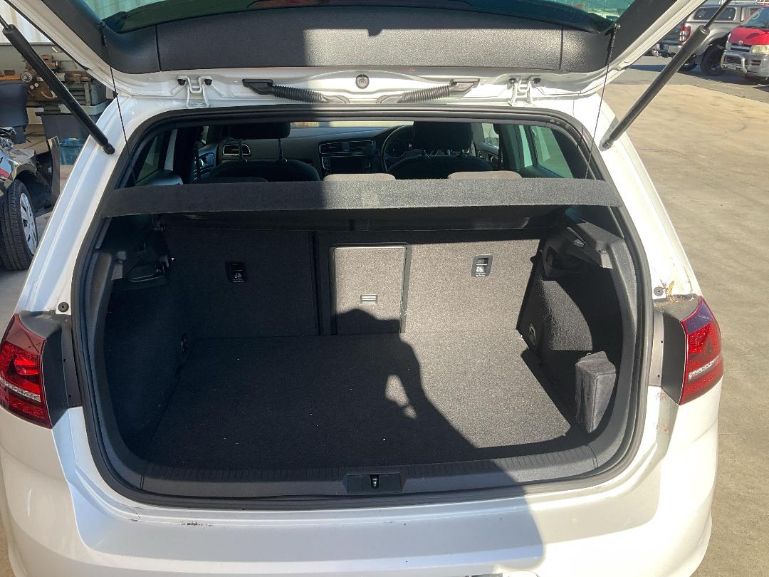 Photo '12' of Volkswagen Golf