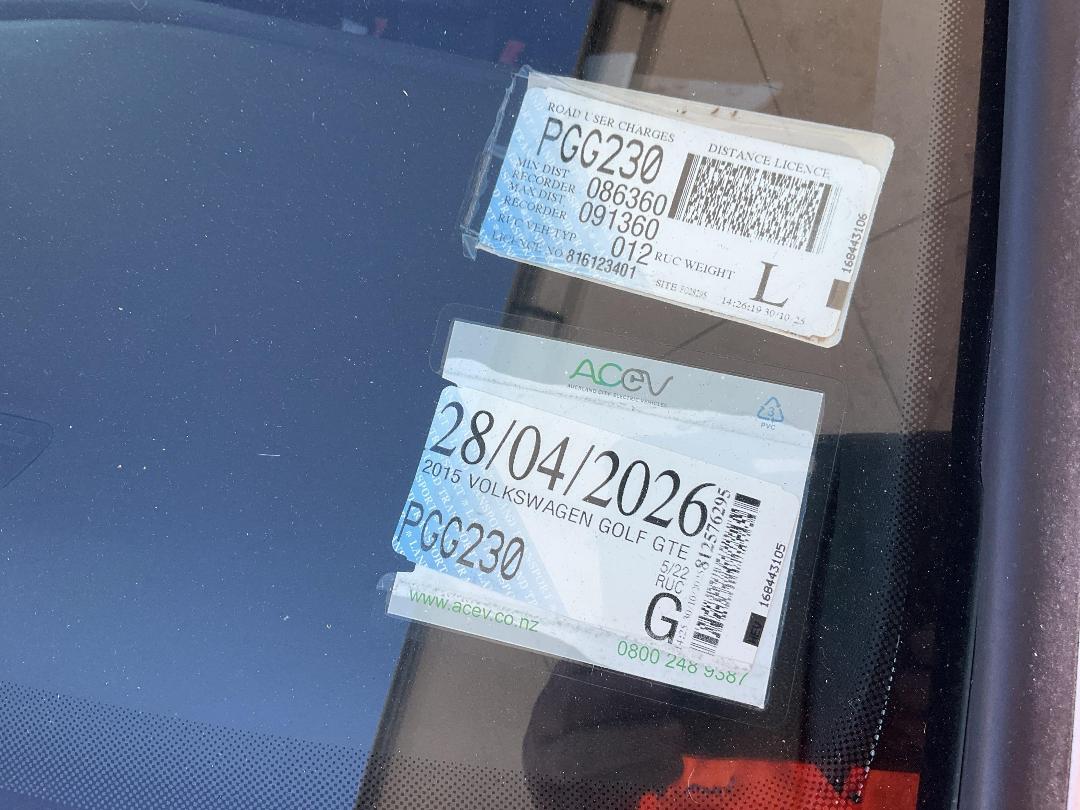 Photo '14' of Volkswagen Golf