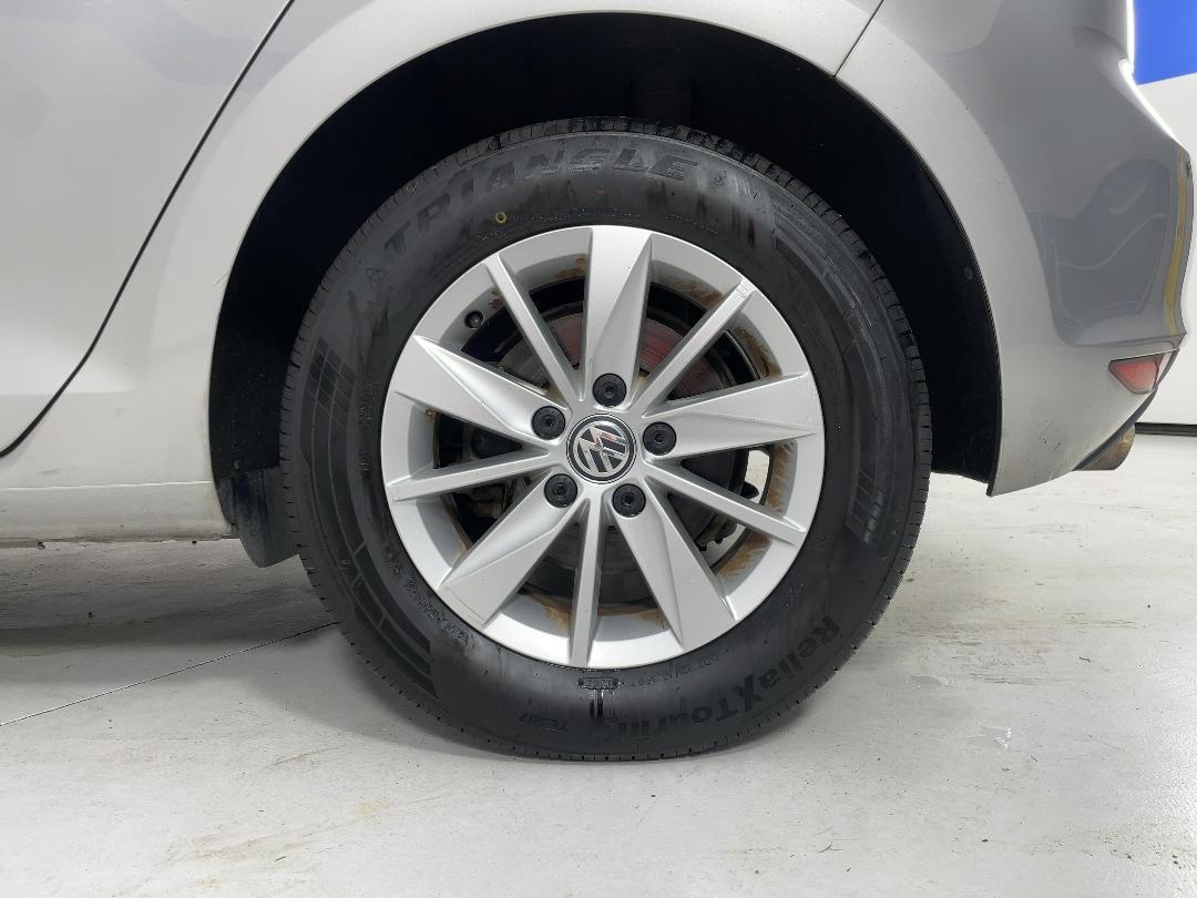 Photo '11' of Volkswagen Golf Photo '11' of Volkswagen Golf