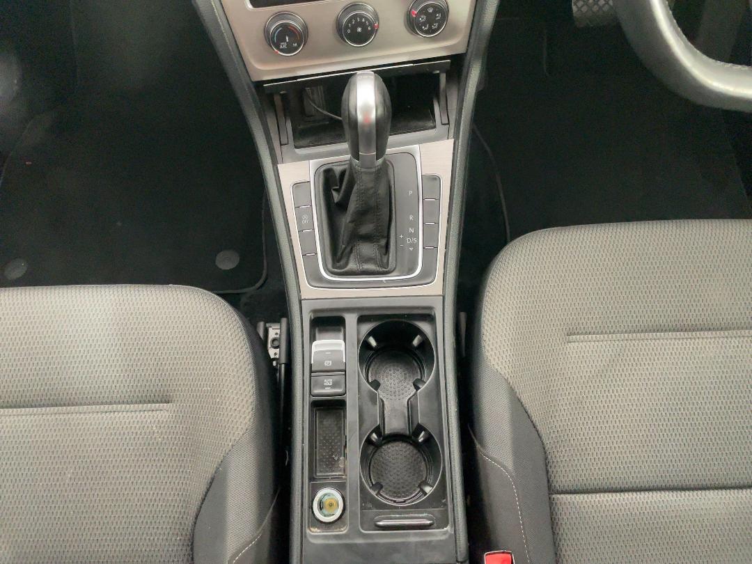 Photo '18' of Volkswagen Golf Photo '18' of Volkswagen Golf