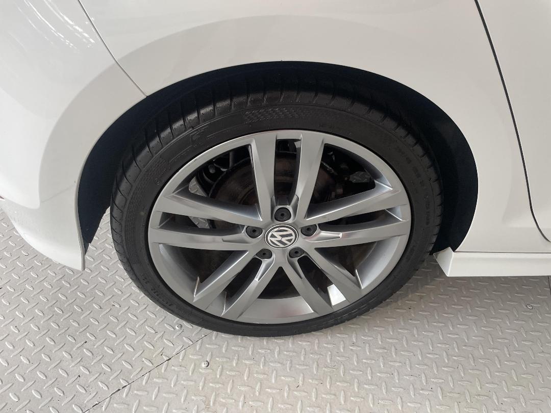 Photo '12' of Volkswagen Golf